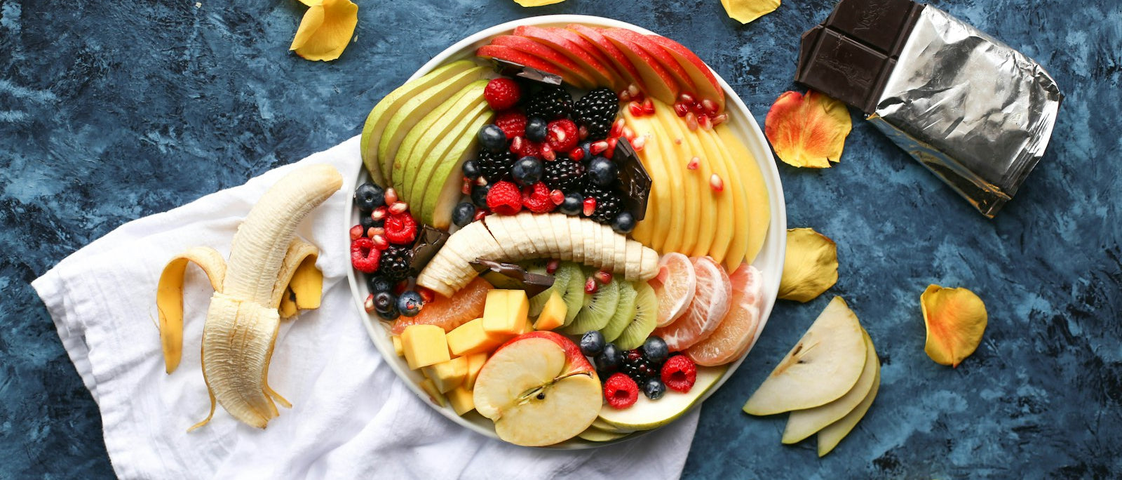 Healthy granola with oats and nuts in a bowl — contains FOS prebiotic fibre
